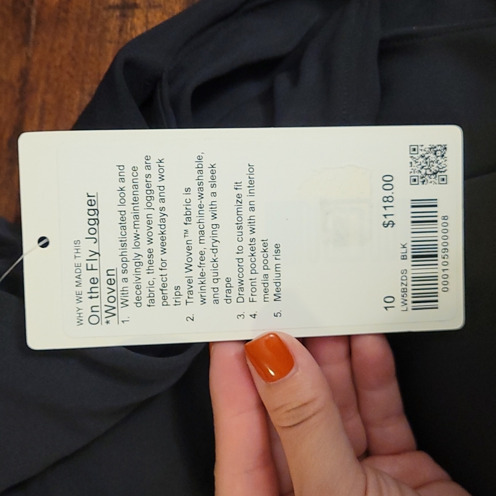 Lululemon "On the Fly Jogger" Black, Size 10